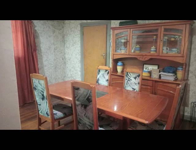 8 BEDROOM HOUSE FOR SALE IN VANES ESTATE